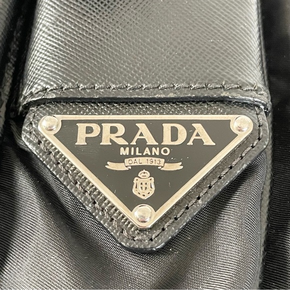 Prada black Tessuto nylon and saffiano leather messenger crossbody bag - Picture 3 of 12